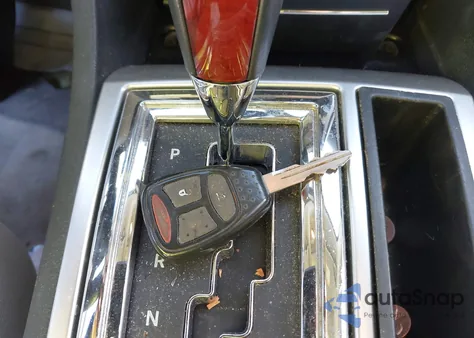 2006 Chrysler 300C from USA, damaged, VIN 2C3LA63H86H171344